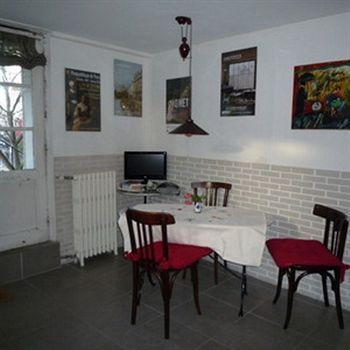 Bed & Breakfast La Campagne A Paris Exterior photo